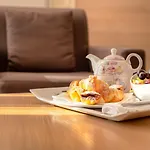 Olympia Hotel 4*