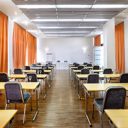 Olympia Hotel 4*
