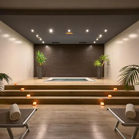 Olympia Hotel 4*