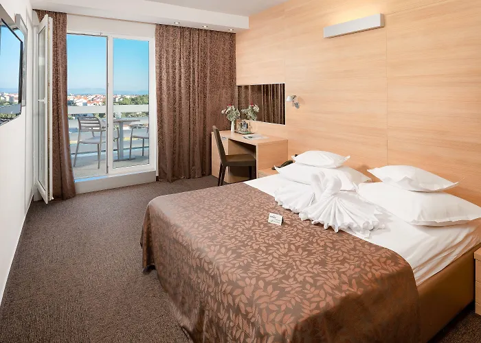 Отель Olympia 4*